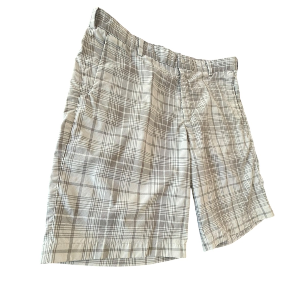 Nike- Drifit Golf‎ Shorts- 38- Like new!